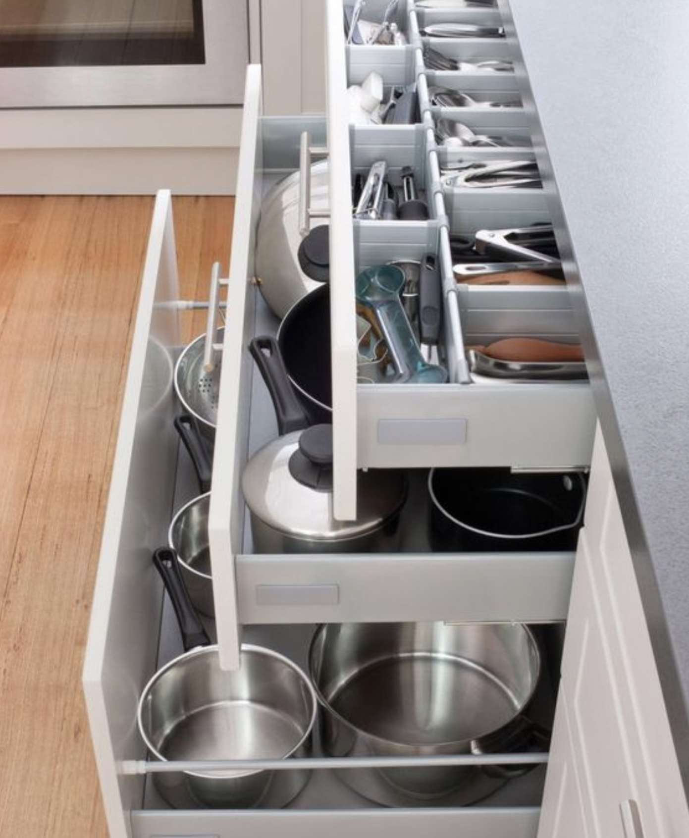 Hintegro_L_shape_kitchen_drawers_01